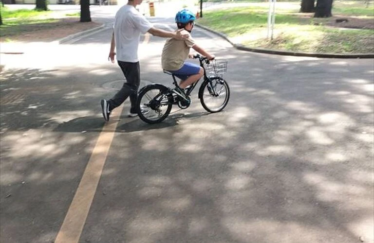 未来の学生のための自転車教室